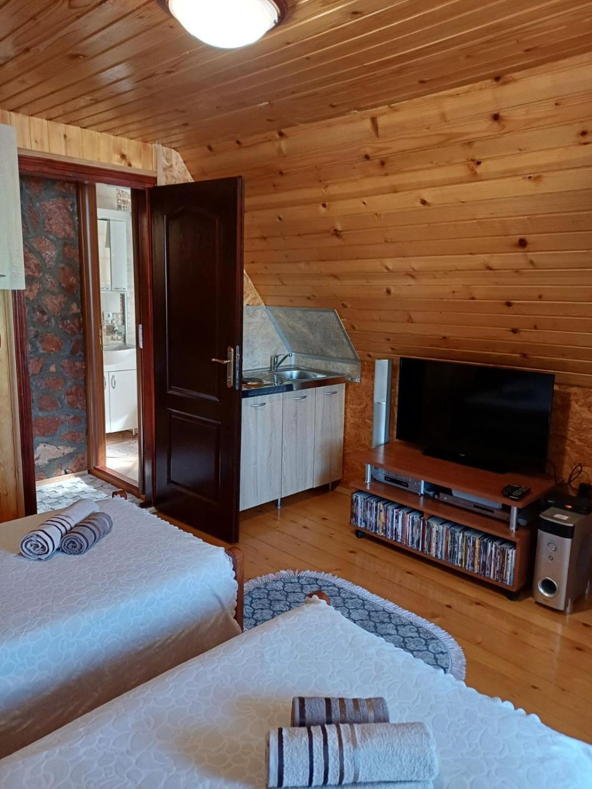 Vila Krismark Zabljak  Bagian luar foto